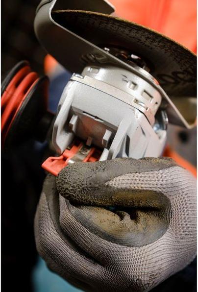 Actual product image Bosch Professional GWX18V-10SC#B0402 Angle grinder (125 mm)