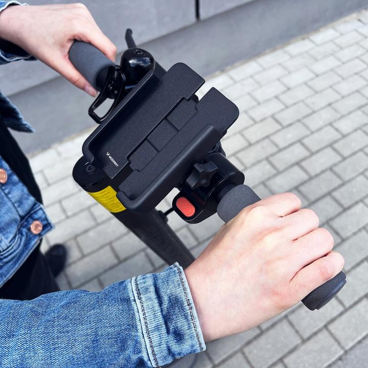 Image du produit Wozinsky metalinis dviračio telefono laikiklis, juodi Scooter (WBHBK3)