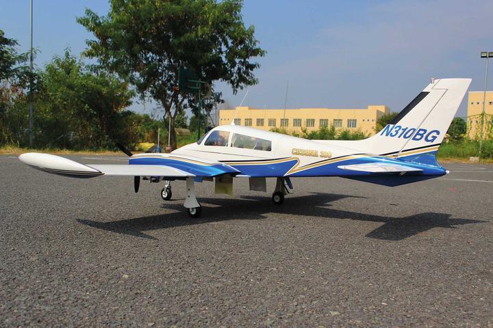Produktbild Seagull Models ( SG-Models ) Cessna 310 Giant Twin 81" OHNE Einziehfahrwerk ARF (Motorflugzeug)