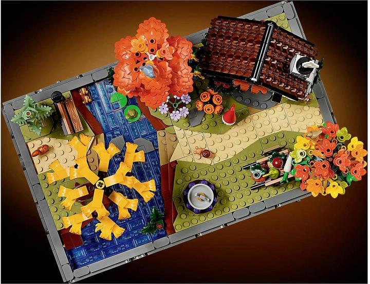 Actual product image LEGO Herbstlicher Landhausgarten (11372, LEGO Icons)