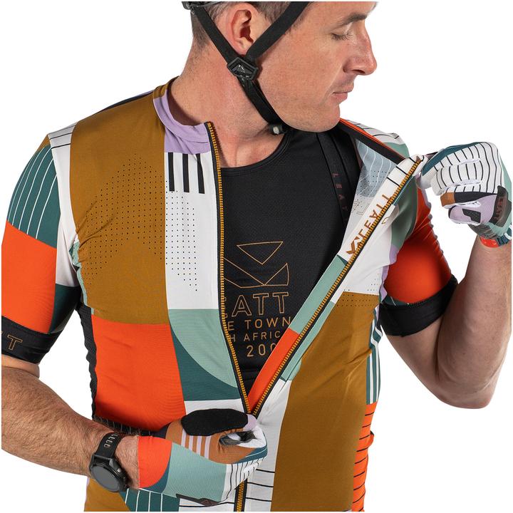 Actual product image Leatt MTB Endurance 5.0 Jersey (M)