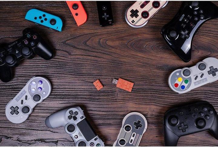Actual product image 8bitdo USB Wireless Adapter (Switch)