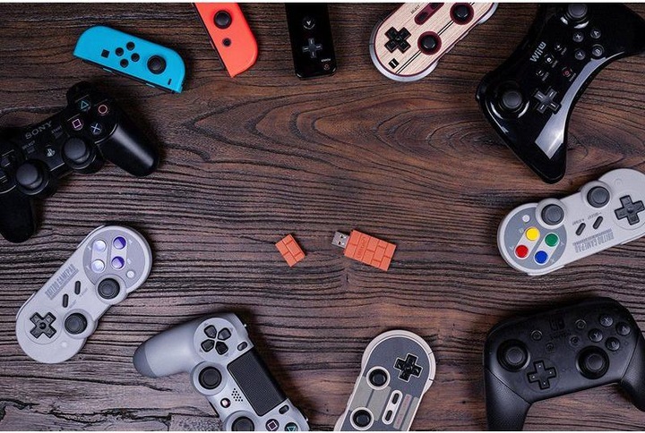 Produktbild 8bitdo USB Wireless Adapter (Switch)