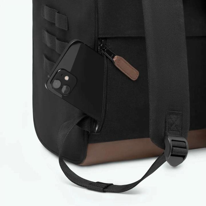 Actual product image Cabaïa Adventurer Large