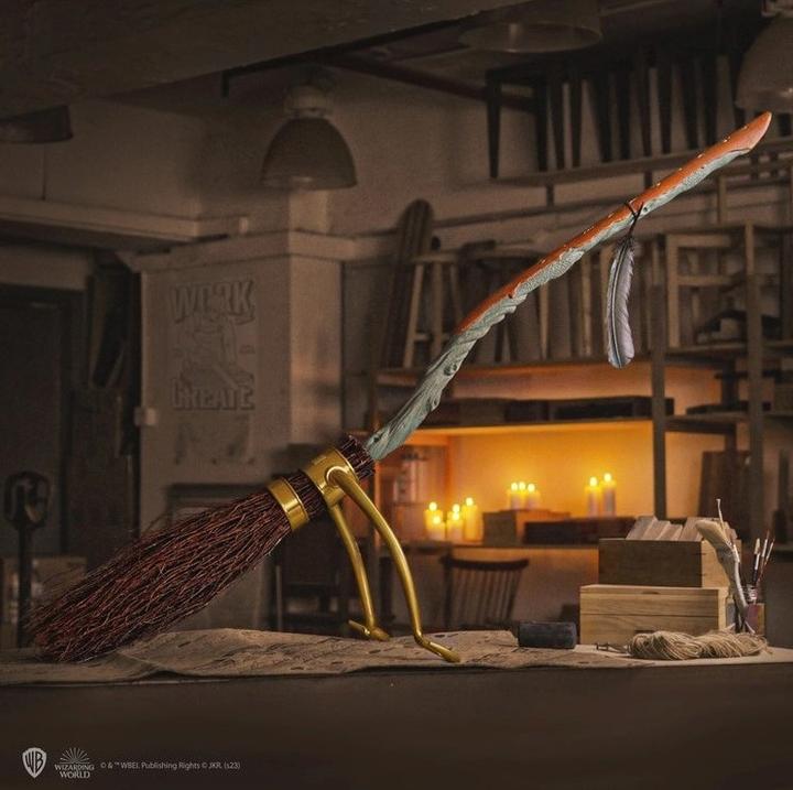 Produktbild Cinereplicas Firebolt Broom