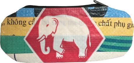 Produktbild Bekos Upcycling - Brillenetui aus recycelten Säcke Patchwork Elephant R