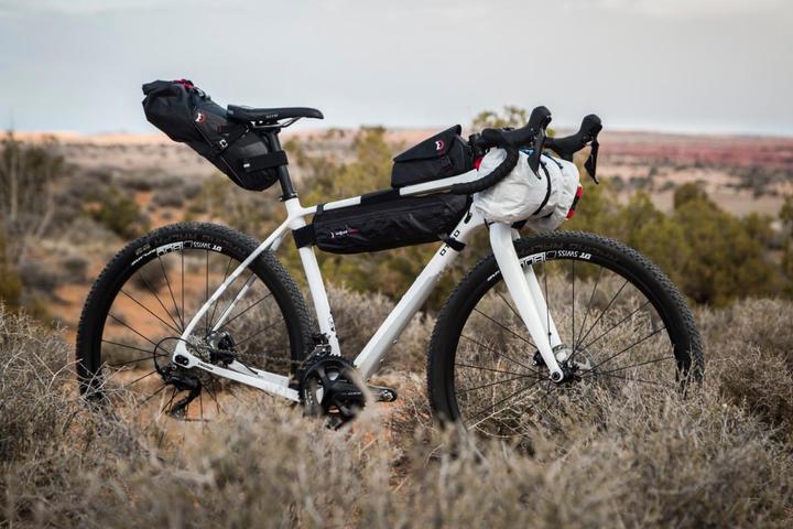 Actual product image Revelate Designs Tangle (3 l, Frame bag)