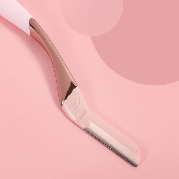 Actual product image Wilkinson Intuition Dermaglow Facial Hair Remover