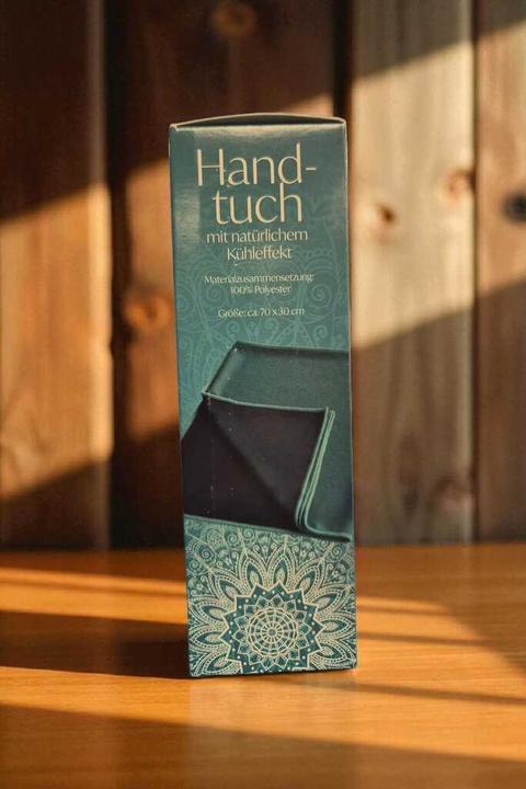 Actual product image Champ Handtuch mit Kühleffekt (70 x 30 cm)