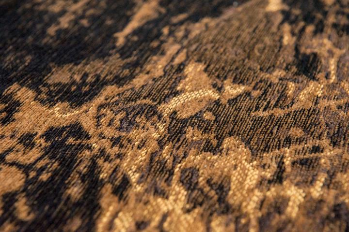 Actual product image Louis de Poortere Mad Men Cracks (240 x 340 cm)