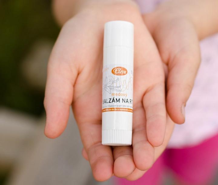 Actual product image Pleva Honey lip balm with vanilla flavour (Lip balm)