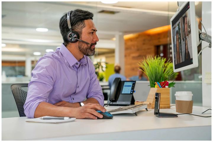 Image du produit Poly Voyager Focus 2 (Sans fil, Filaire, USB-C)