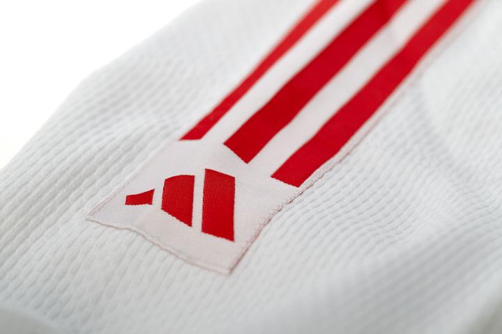 Actual product image adidas Club 140 kids judo suit (140)