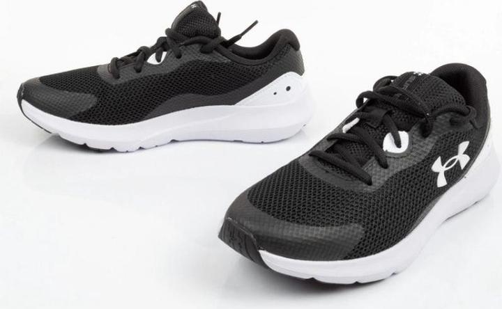Image du produit Under Armour Baskets Surge 3 enfants (40)