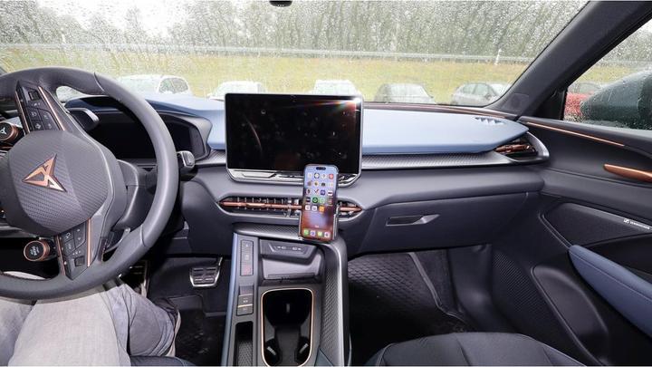 Produktbild Brodit ProClip Cupra Terramar 24-26