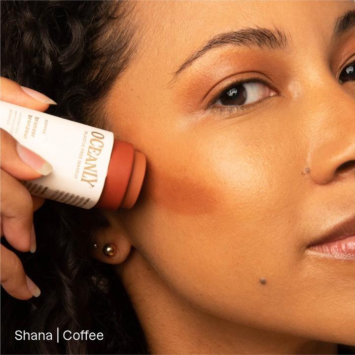 Produktbild Attitude Oceanly Plastic-Free Lightweight Bronzer Stick Titanium Dioxide-Free (Coffee, Bronzer, 20 g)