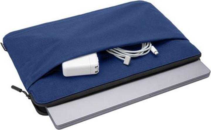 Actual product image Incase Go (14", Apple)