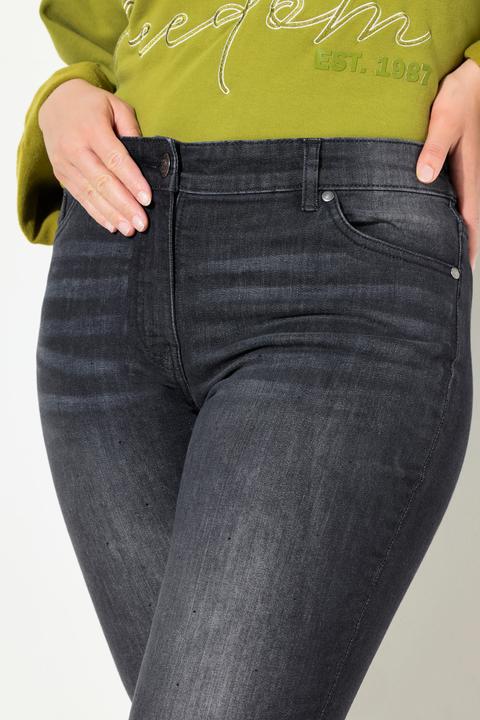 Immagine prodotto Ulla Popken Jeans modello Sarah con taglio della gamba aderente e applicazioni (28)