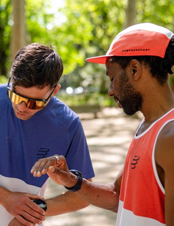 Produktbild Compressport Performance Singlet M (M)