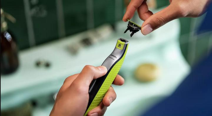 Actual product image Philips OneBlade 360 Face (QP2734/31)