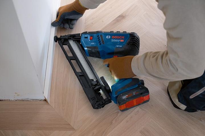 Actual product image Bosch Professional Cordless wood nailer GNH 18V-64 MD, in box