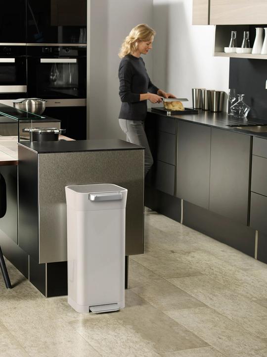 Produktbild Joseph Joseph Abfalleimer TITAN hellgrau (30 l)
