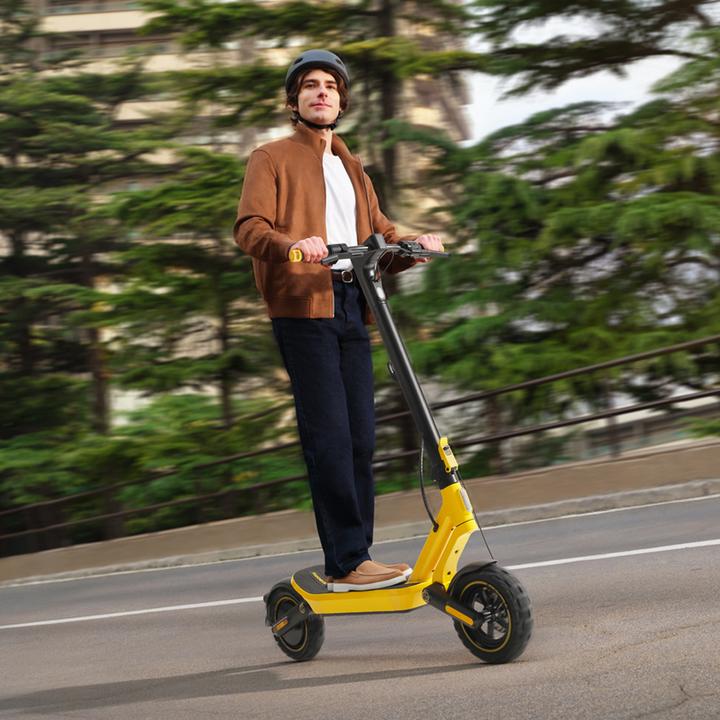 Actual product image Xiaomi Electric Scooter 6 Ultra Swiss Edition (20 km/h, 75 km, 500 W)