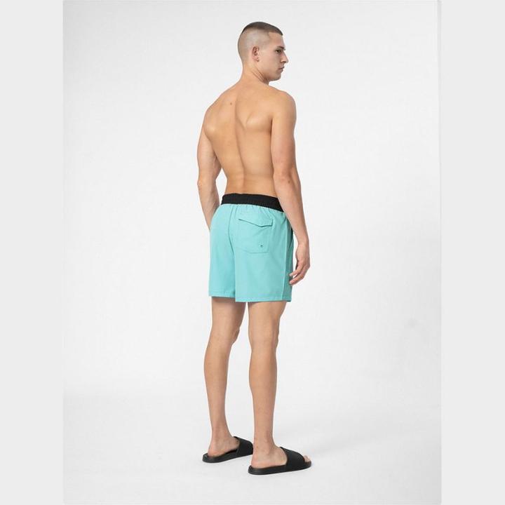 Actual product image 4F Türkisfarbene Shorts (M)