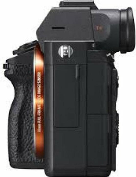 Produktbild Sony Alpha 7 III Kit (28 - 70 mm, 24.20 Mpx, Vollformat)
