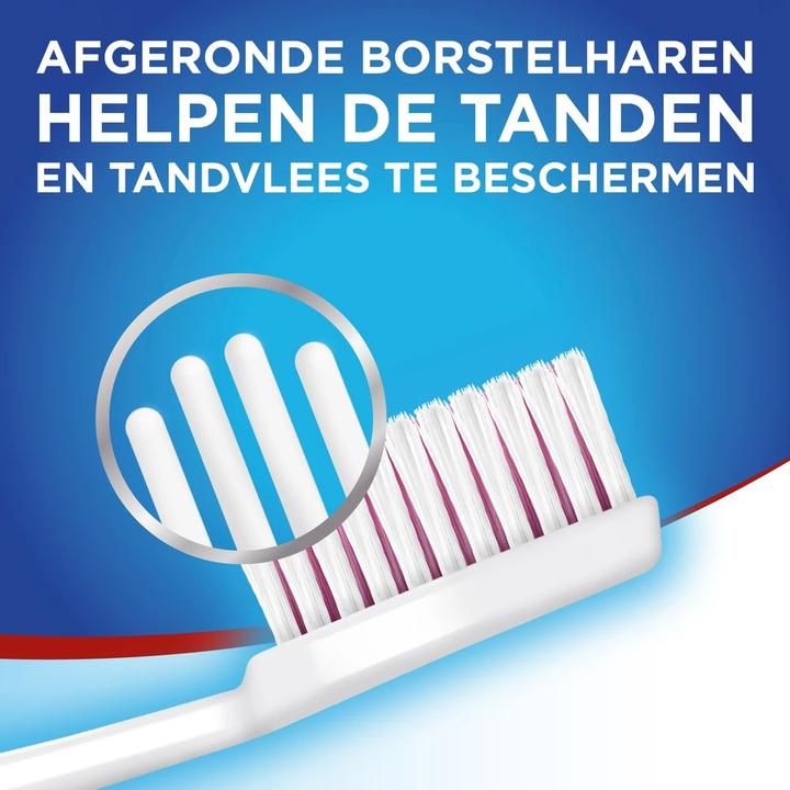 Actual product image Aquafresh Toothbrush - Clean & Flex - Medium - 3 Pcs (3x)