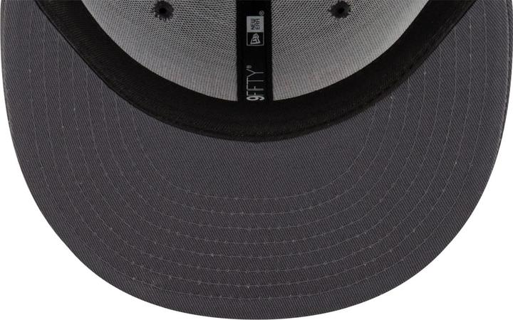 Actual product image New Era 9Fifty Snapback Cap - CHAIN STITCH Manchester United (M, L)