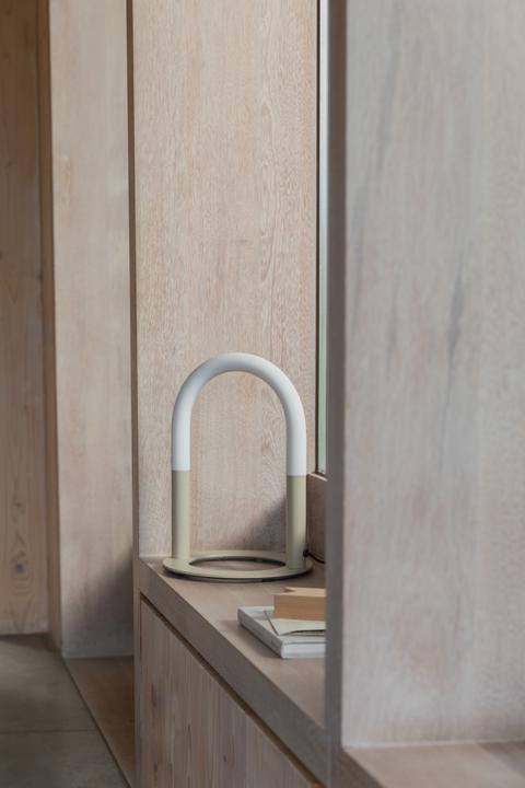 Productafbeelding Zuiver Boog Tafellamp (554 lm)