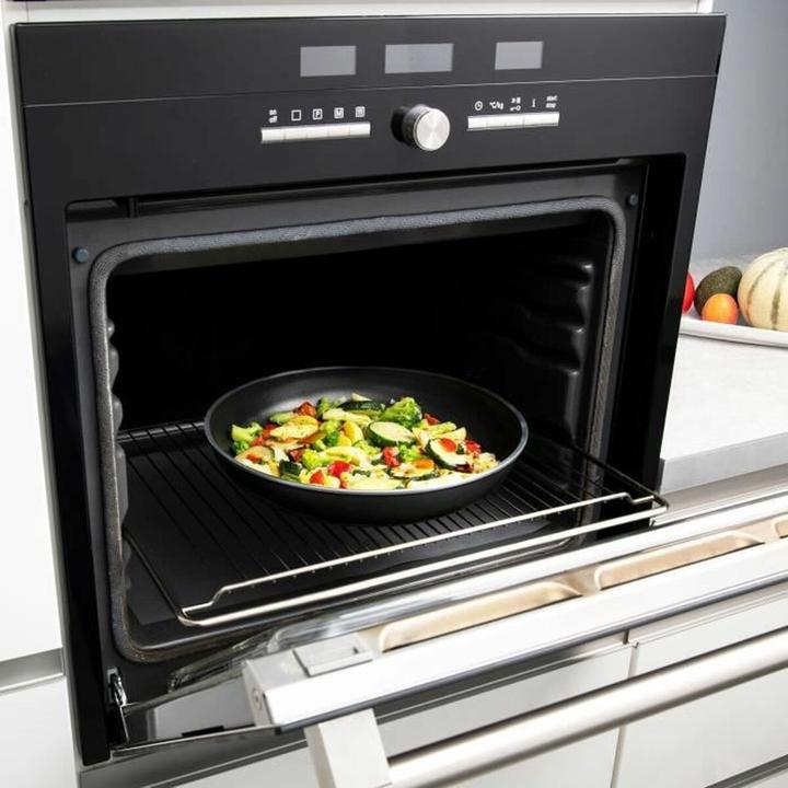 Produktbild Arthur Martin Topfset AM3950 16 Stücke (Bratpfanne, Kochtopf, Aluminium, 20 x 30.80 cm)