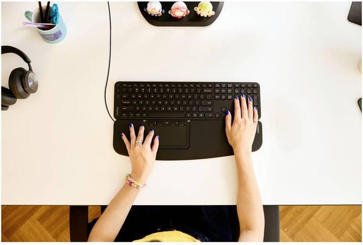 Actual product image Contour Touch Ergonomic Touchpad wired (Cable)