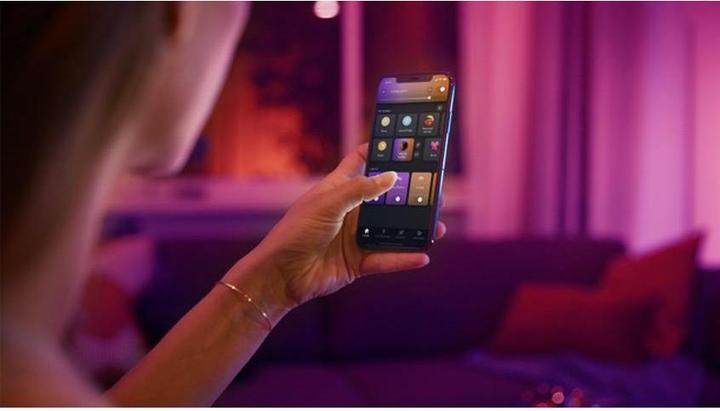 Actual product image Philips Hue Starter Kit (E27, 11 W, 1055 lm, 3 x, F)