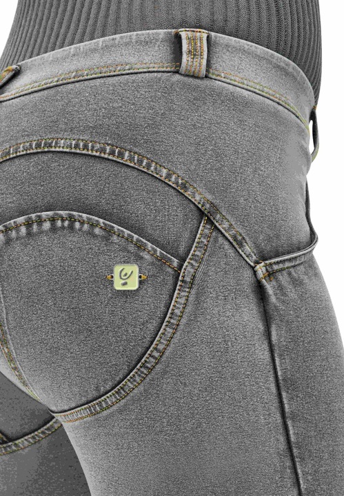 Actual product image Freddy WR.UP® Shaping Pants 7/8 WRUP4RC002ORG (XS)
