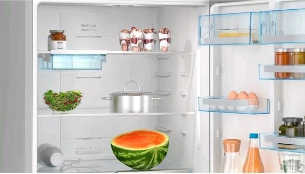 Image du produit Bosch Hausgeräte KGN76AXDR (526 l)