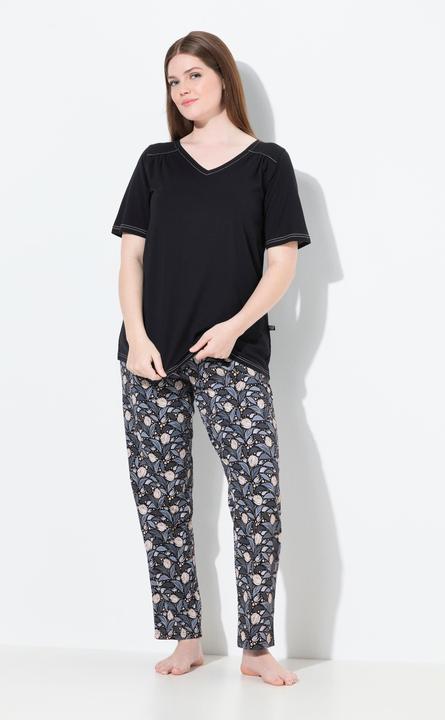 Actual product image Ulla Popken Geometric Leaf Print Two Piece Pajama Set (58)