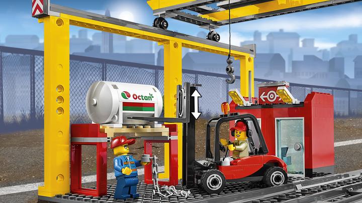 Actual product image LEGO City Cargo Train (60052, LEGO City, LEGO Rare Sets)