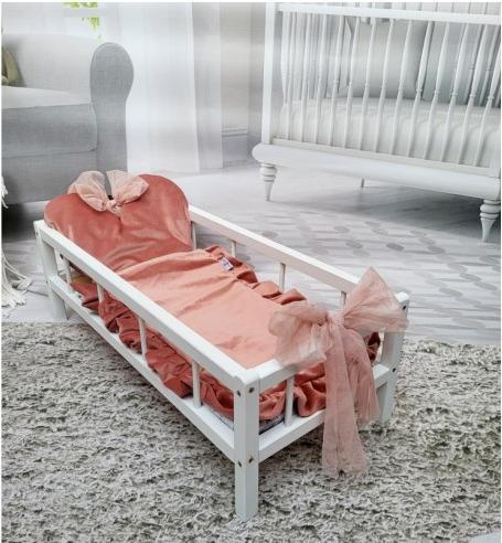 Produktbild Holzecke 2-in-1 Bett – XXL Wiege für Puppen mit 3-teiliger Bettwäsche