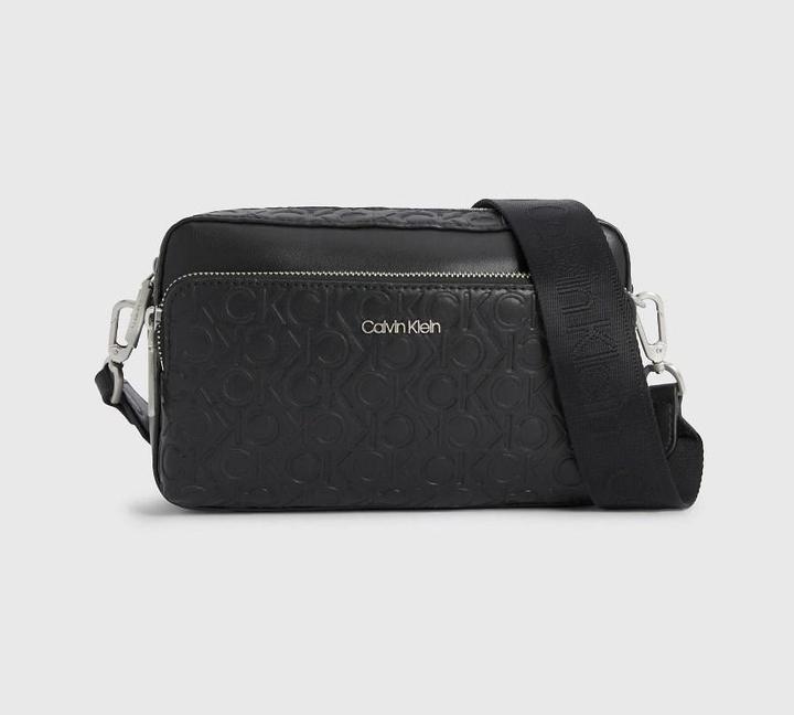 Actual product image Calvin Klein Must Camera Bag