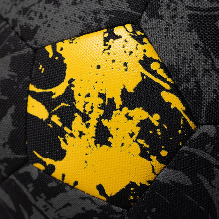 Actual product image Kipsta Street Football Light with Controlled Bounce Size 4 (4)