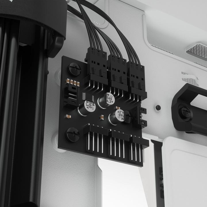 Actual product image Corsair iCUE 5000X RGB TG (ATX, mATX, Mini-ITX, E-ATX)