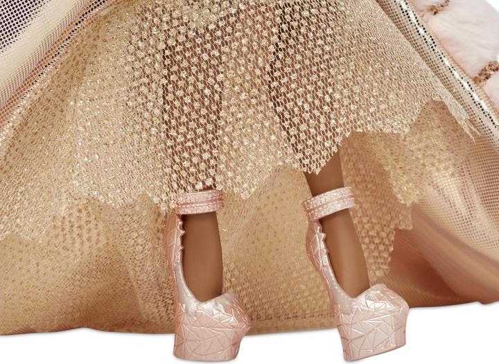 Actual product image MGA L.O.L. Surprise OMG NYE Queen