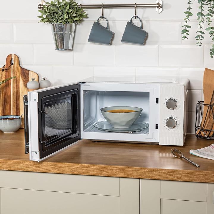 Actual product image Russell Hobbs Manual Microwave with Honeycomb Design, 5 Power Levels, Defrost Setting, Integrated Timer (17 l)