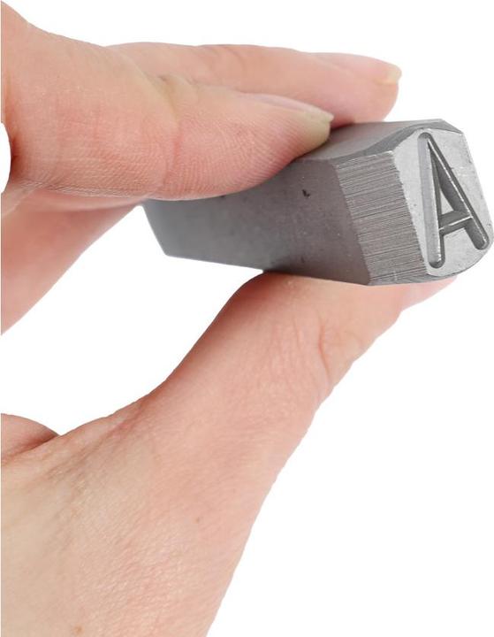 Produktbild Dönges Handschlagstempelsatz spitz, 27-teilig, A - Z, Schrifthöhe 4 mm