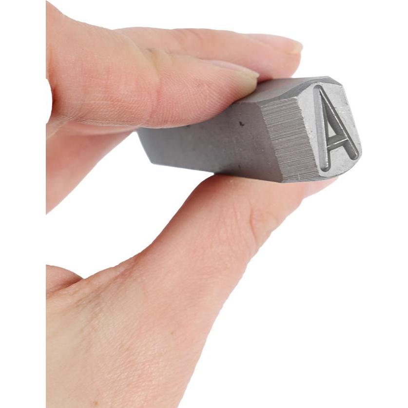 Thumbnail - Dönges, Stanzwerkzeug, Handschlagstempelsatz spitz, 27-teilig, A - Z, Schrifthöhe 2 mm