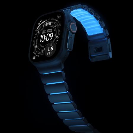 Actual product image Nomad Stratos Band Titanium Black 49mm Icy Blue Glow (22 mm, FKM, Titanium)