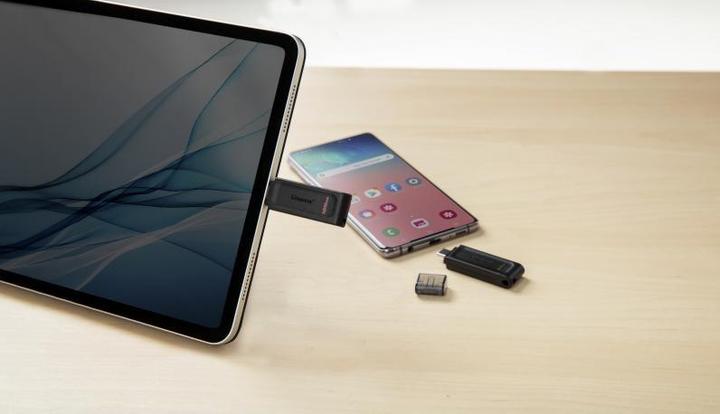 Productafbeelding Kingston DataTraveler 70 (128 GB, USB-C)