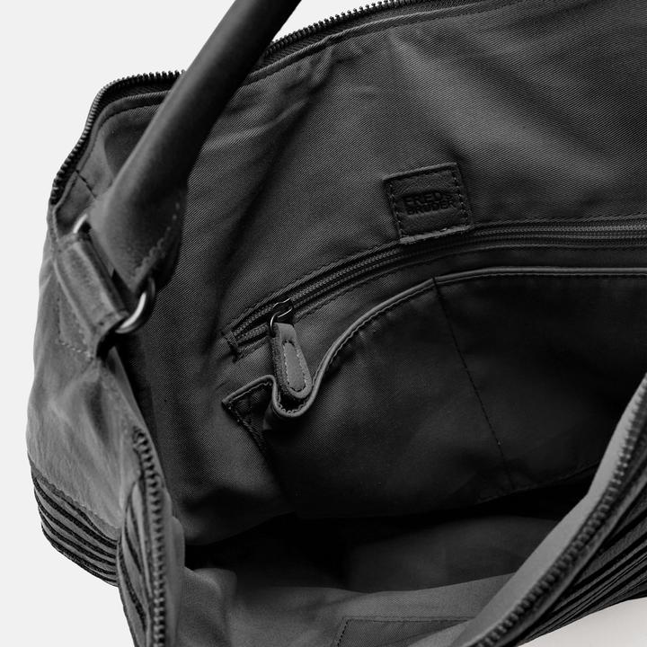 Actual product image FredsBruder Gürteltier S Schultertasche Leder 31 cm